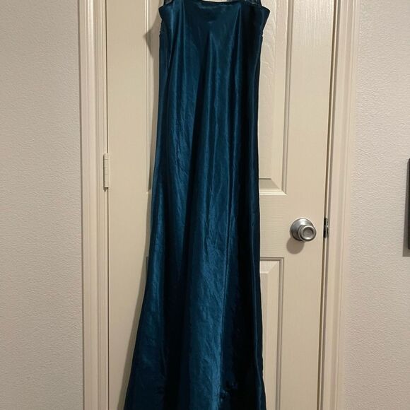Vintage Victoria’s Secret Gold Label Teal Satin Lace Nightgown – Size M - Picture 9 of 9